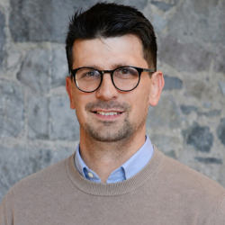 Toni Pehar